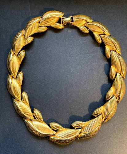 Vtg singed monet - singed, garland