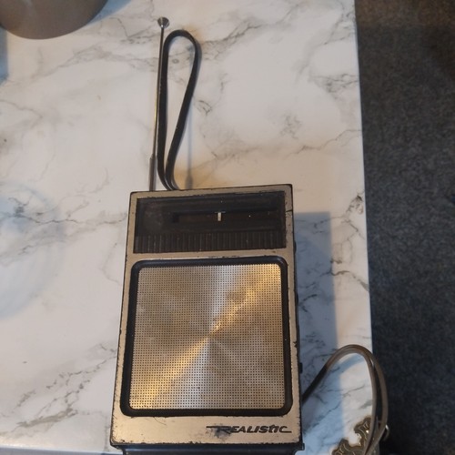 Vintage radioshack realistic - radioshack,
