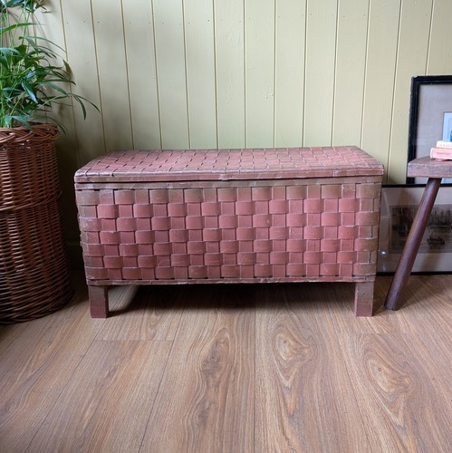 Small vintage woven - small,