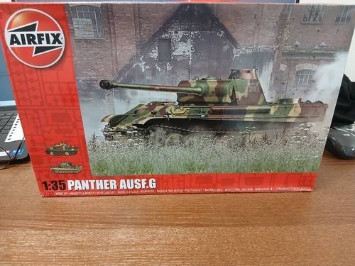 Airfix a1352 panther - airfix,