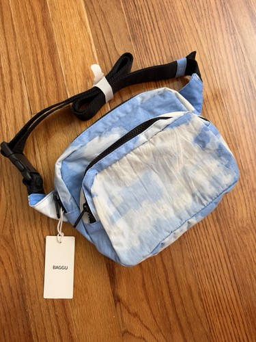 Nwt baggu clouds print fanny - print,