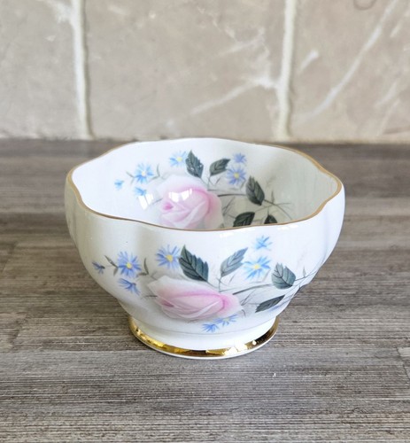 Vintage queen anne cherie bone - queen,