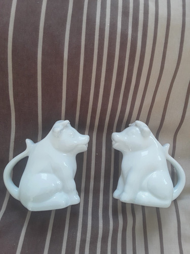 Cow creamers milk or - x,