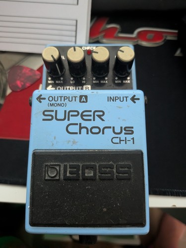 Boss super chorus guitar - ch-1,