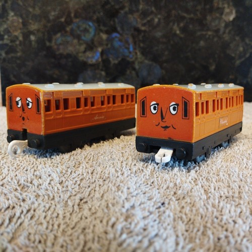 Tomy thomas and friends annie