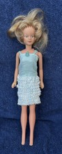 VINTAGE TRESSY VINYL DOLL IN
