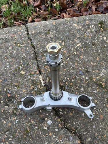 Gsxr 600 bottom yoke - k1-3,