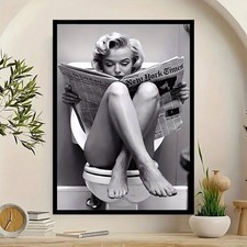 Sexy Marilyn Monroe Toilet