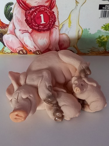 Piggin the middle collectable - middle,