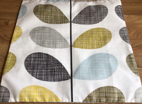 Cushion cover made w - cushion, w/
