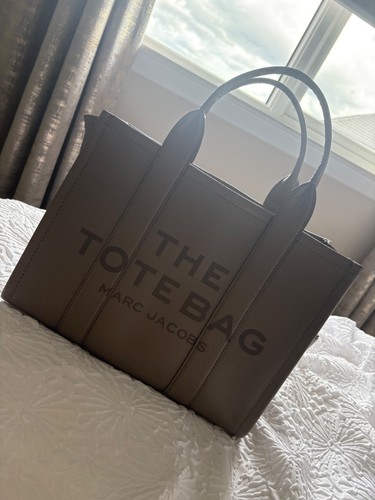 Marc jacobs leather tote - jacobs,