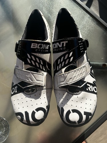 Bont riot carbon cycling shoes - bont,