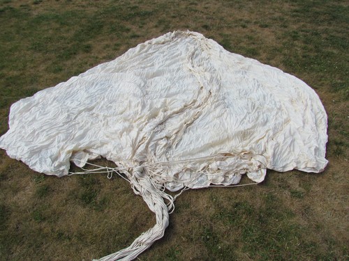 Luftwaffe pilot parachute - luftwaffe,