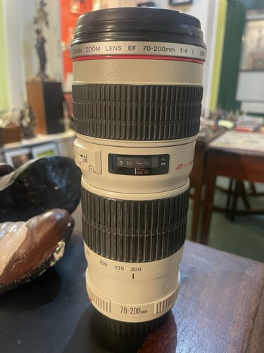 Canon 200mm 4 - f/4, usm