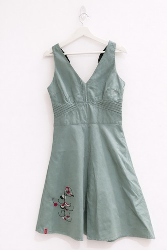 Skunkfunk sage green mididress - green,