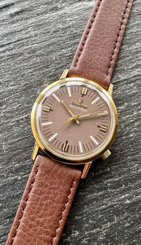 Lovely vintage bulova accutron - bulova,