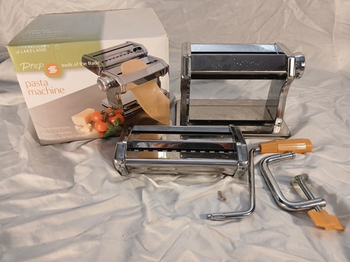 Lakeland silver manual pasta - lakeland,