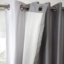 – Total Blackout Curtain