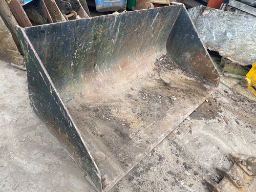 Loading shovel bucket 1700mm - loading,