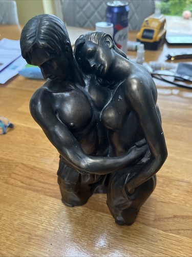 Bronze resin couple ornament - bronze/resin,