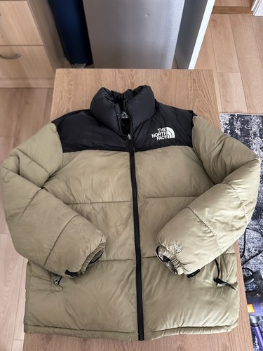 The north face nuptse - face,