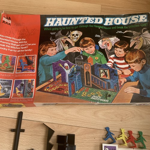 Haunted house board - house,