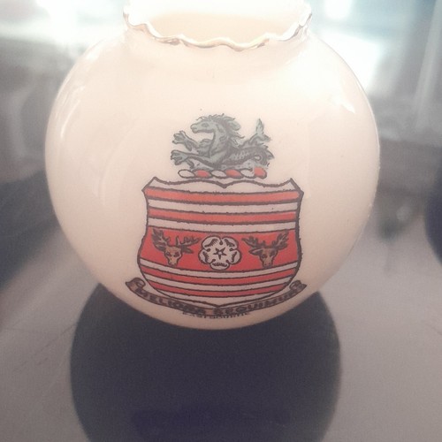 Goss crested china miniature - crested,