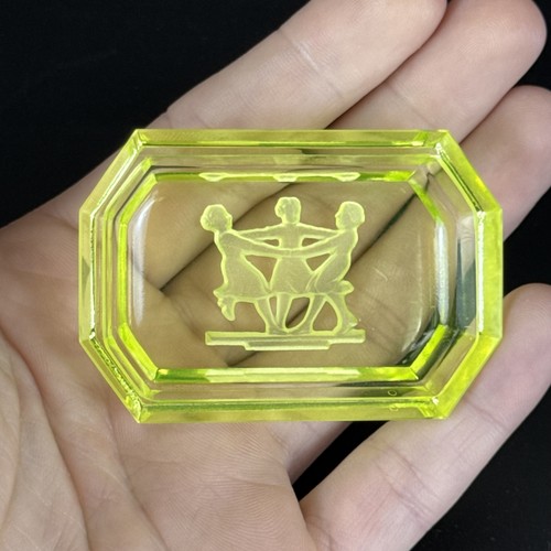Vaseline uranium glass - vaseline,