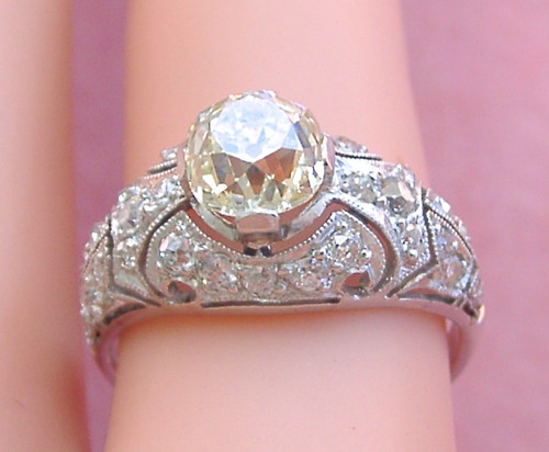Antique art deco - 1.52ct, yellow