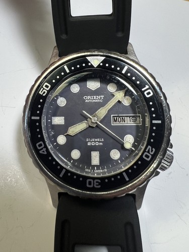 Orient shark 200m automatic - orient,