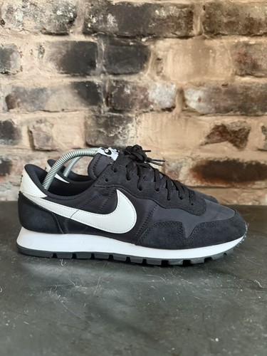Rare 2021 nike - v,