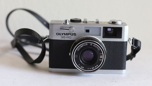 Olympus 35mm film camera - rc,
