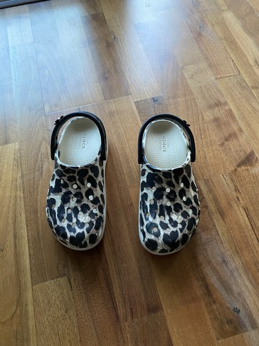 Crocs bays platform - bays, leopard