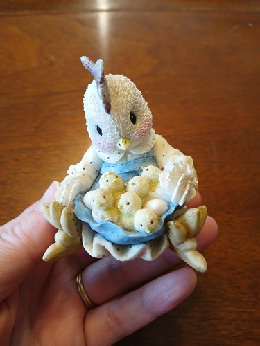Enesco mary hen house don - hen, "don't