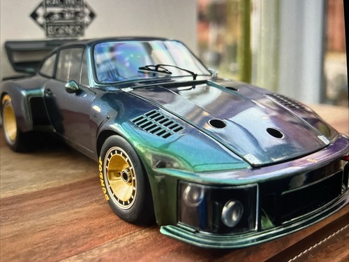 Exoto 1976 porsche 935 - 1:18,