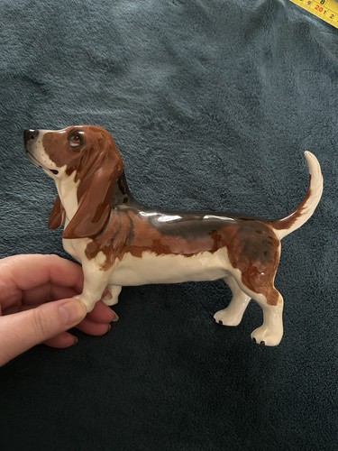 Vintage large beswick - beswick, basset