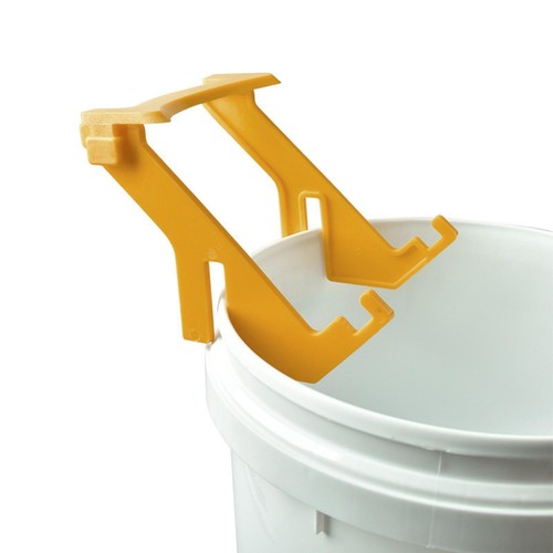 Bee buckets rack outdoor - bee,