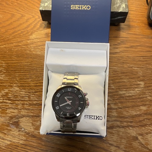 Seiko kinetic men quartz - seiko,