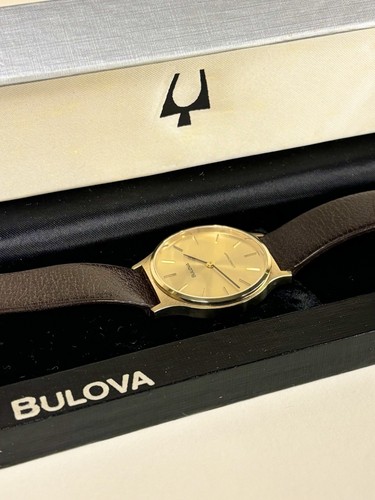 Bulova longchamp gold vintage - bulova,