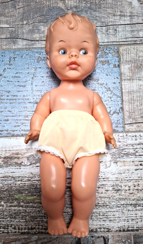 Palitoy moulded hair - moulded,
