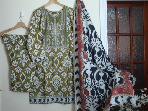 New maria printed khaddar - new,