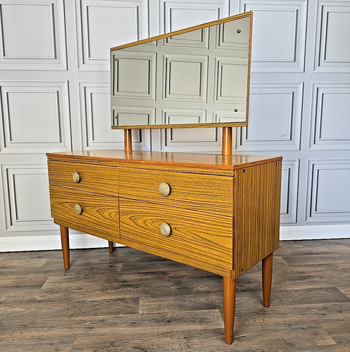 Retro vintage dressing - vintage, table