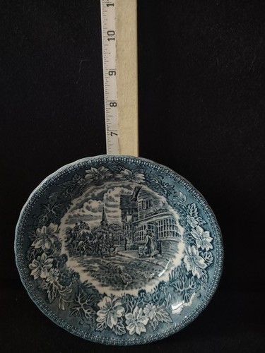 Vintage royal tudor ware - royal,