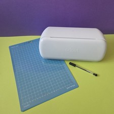 Cricut Joy Xtra cutting machine with pen, blade and Matt