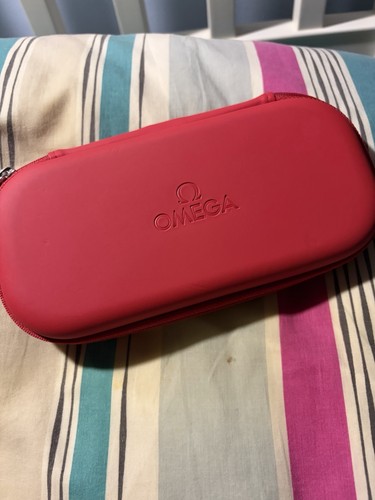 Red omega travel - red,