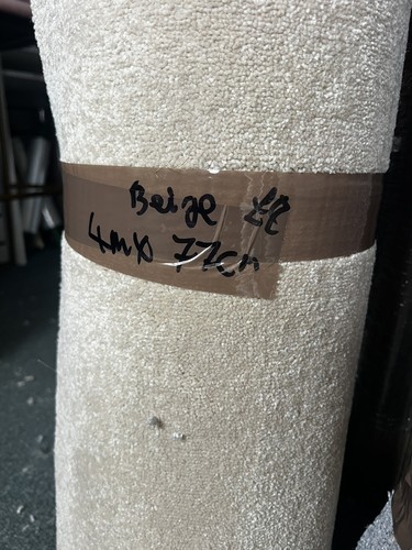 Carpet offcut beige 77cm - offcut,