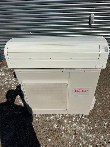 Fujitsu wall mounted - ,