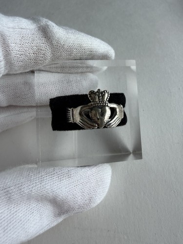 Irish sterling silver claddagh - sterling,