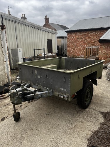 Sankey wide track trailer with - track,
