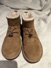UGG Women's Classic Mini